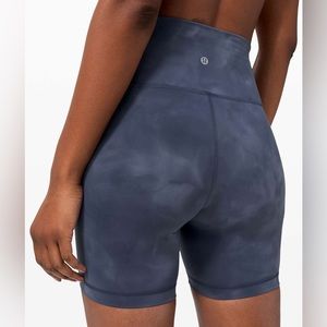 Lululemon Wunder Train High Rise 6” shorts